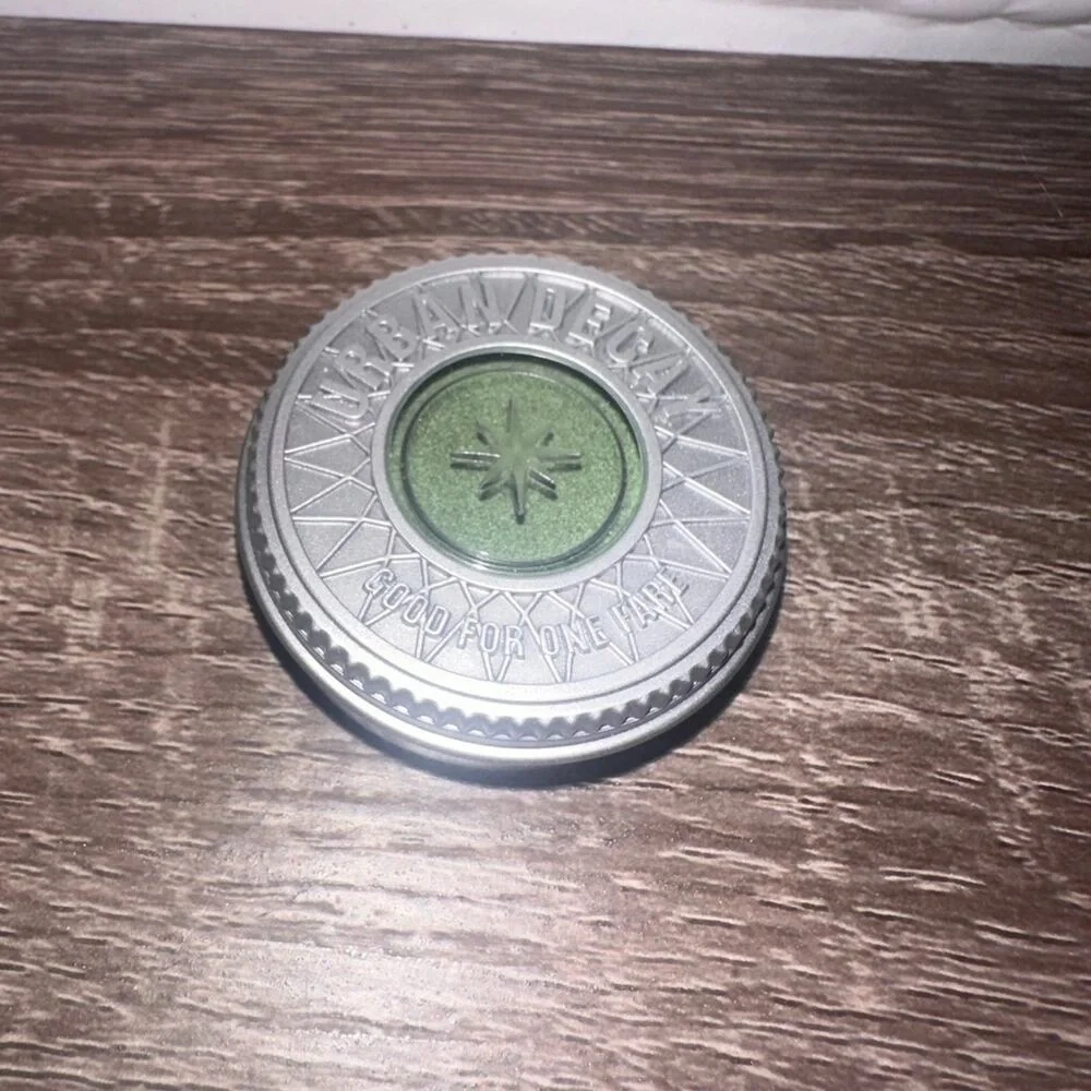 Urban‎ Decay eye shadow vert eyeshadow token